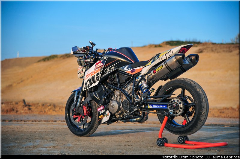 MOTO 