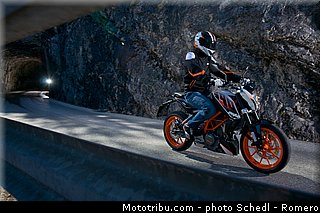 ktm_2013_390_duke_0003.jpg
