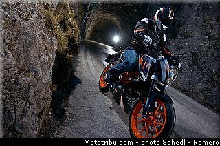 ktm_2013_390_duke_0006.jpg