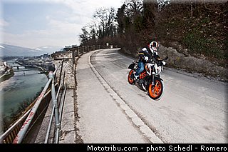 ktm_2013_390_duke_0017.jpg