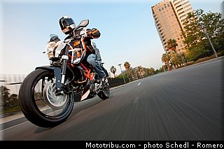 ktm_2013_390_duke_0025.jpg