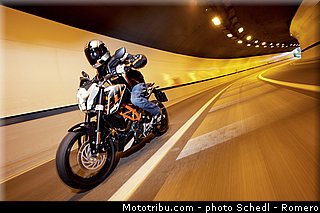 ktm_2013_390_duke_0029.jpg