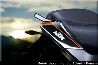 ktm_2013_390_duke_0034.jpg