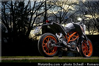 ktm_2013_390_duke_0043.jpg