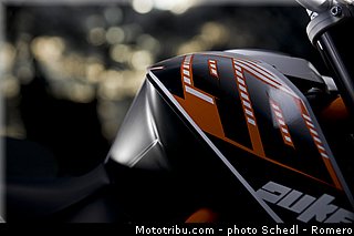 ktm_2013_390_duke_0054.jpg