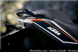 ktm_2013_390_duke_0060.jpg