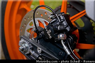 ktm_2013_390_duke_0064.jpg