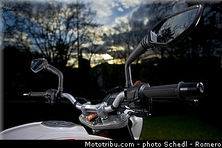 ktm_2013_390_duke_0076.jpg