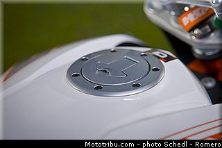 ktm_2013_390_duke_0080.jpg