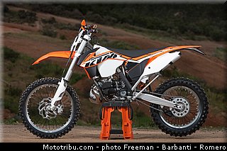 200_exc_003_ktm_2014_off_road.jpg