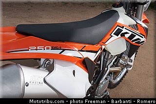 250_excf_005_ktm_2014_off_road.jpg