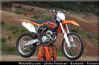 250_sxf_002_ktm_2014_off_road.jpg