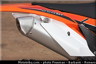 250_sxf_004_ktm_2014_off_road.jpg