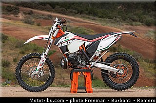 300_exc_6days_003_ktm_2014_off_road.jpg