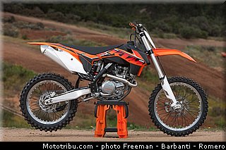 450_sxf_002_ktm_2014_off_road.jpg