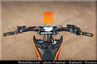 details_019_ktm_2014_off_road.jpg