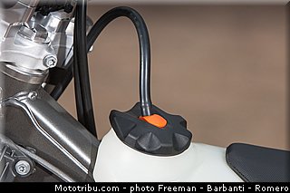 details_029_ktm_2014_off_road.jpg