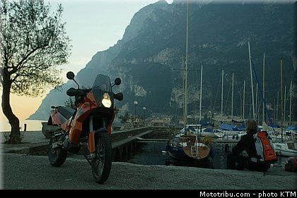 ktm_2003_950_adventure_006.jpg