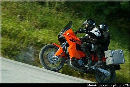 ktm_2003_950_adventure_007.jpg