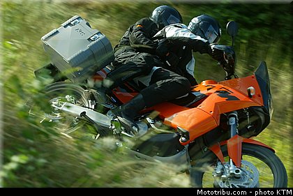 ktm_2003_950_adventure_013.jpg
