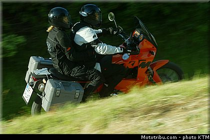 ktm_2003_950_adventure_015.jpg