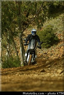 ktm_2003_950_adventure_027.jpg