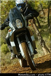 ktm_2003_950_adventure_029.jpg