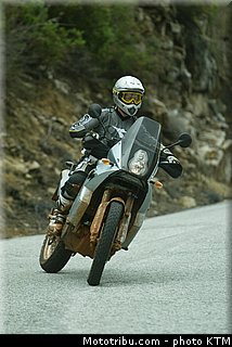 ktm_2003_950_adventure_033.jpg