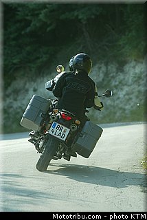 ktm_2003_950_adventure_038.jpg