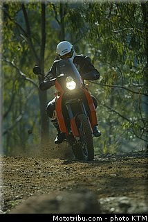 ktm_2003_950_adventure_039.jpg