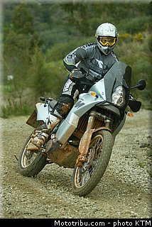 ktm_2003_950_adventure_045.jpg