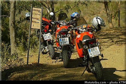 ktm_2003_950_adventure_050.jpg