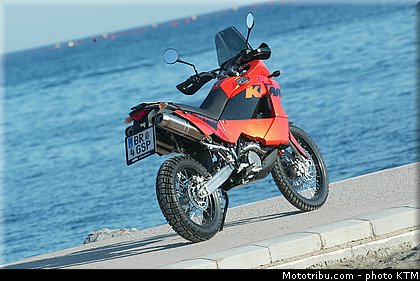 ktm_2003_950_adventure_052.jpg