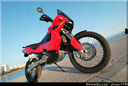 ktm_2003_950_adventure_060.jpg