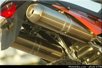 ktm_2003_950_adventure_070.jpg