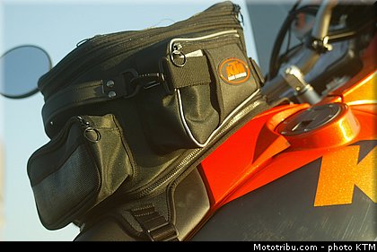 ktm_2003_950_adventure_072.jpg