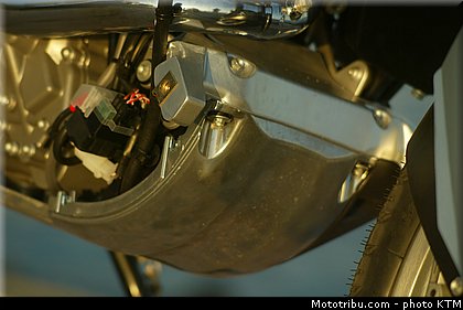 ktm_2003_950_adventure_076.jpg