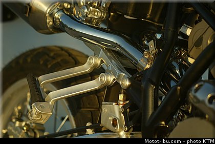 ktm_2003_950_adventure_078.jpg