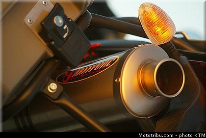 ktm_2003_950_adventure_079.jpg