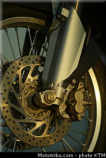 ktm_2003_950_adventure_085.jpg