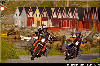 ktm_2006_990_adventure_009.jpg