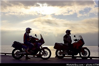 ktm_2006_990_adventure_011.jpg