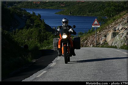 ktm_2006_990_adventure_019.jpg
