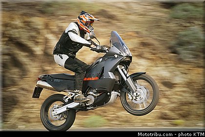 ktm_2006_990_adventure_027.jpg