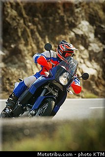ktm_2006_990_adventure_034.jpg