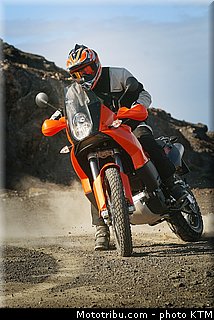 ktm_2006_990_adventure_036.jpg