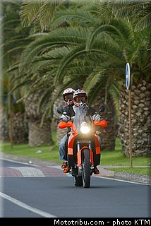 ktm_2006_990_adventure_044.jpg