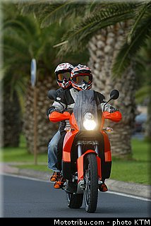 ktm_2006_990_adventure_045.jpg