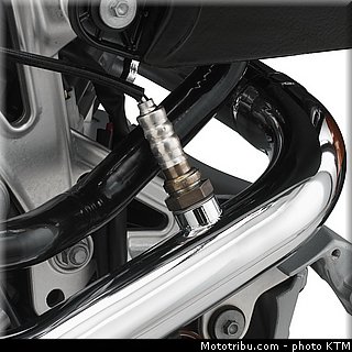 ktm_2006_990_adventure_065.jpg