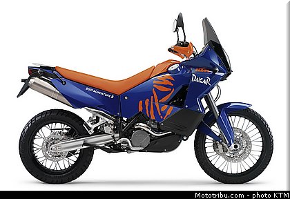 ktm_2007_990_adventure_001.jpg